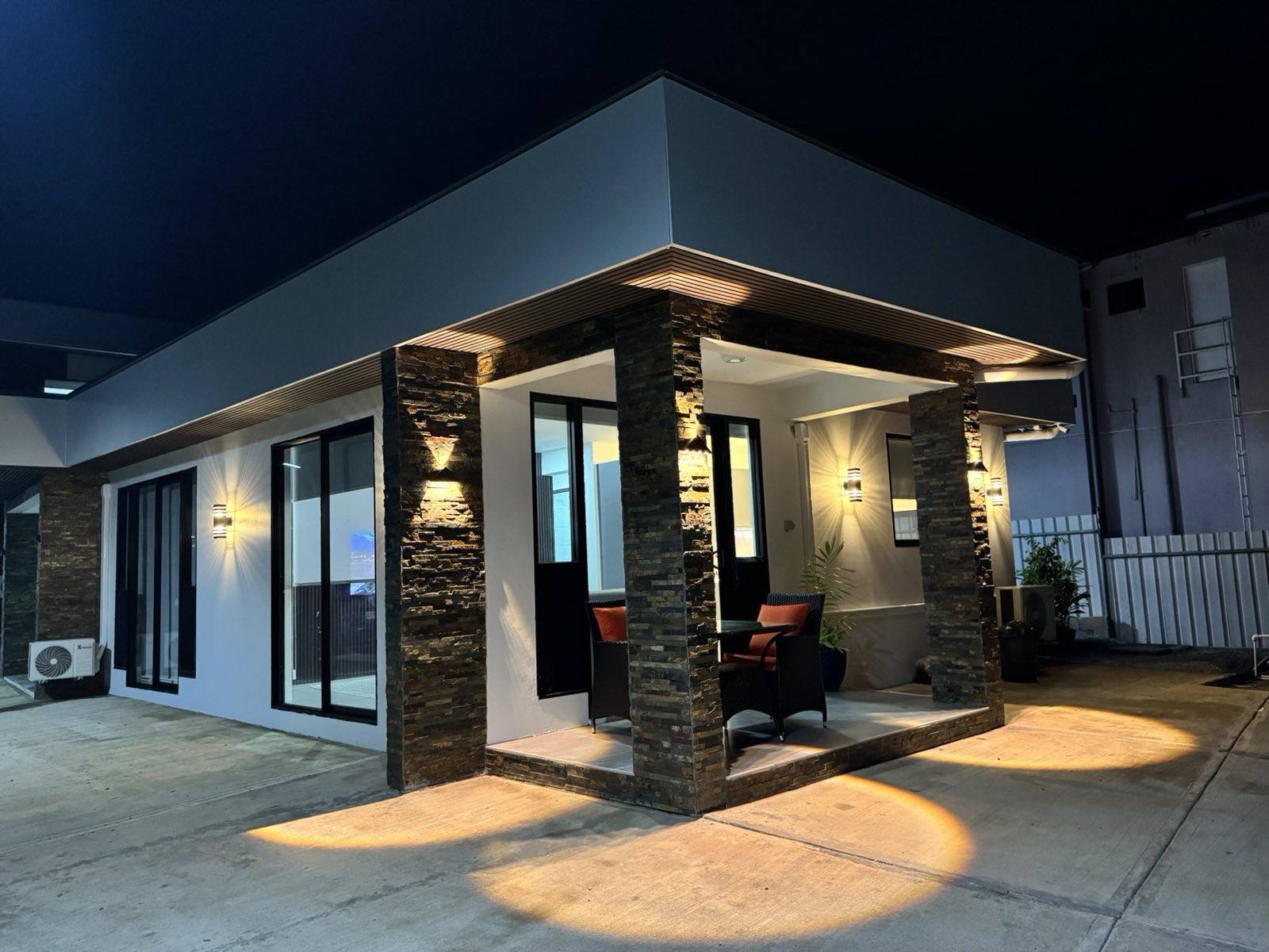 New Delhi Electrical Cover